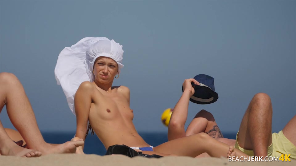 Boobs In The Wind - BeachJerk