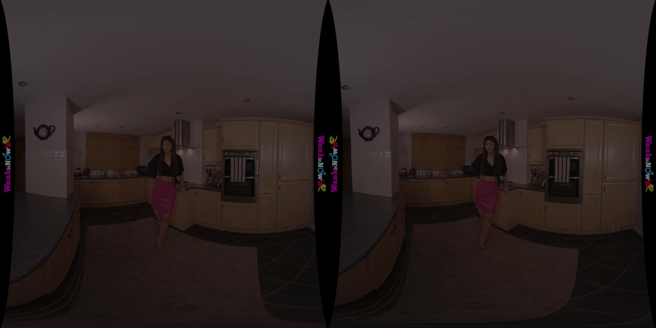 Heating Up featuring Tracy Rose - WankitNowVR