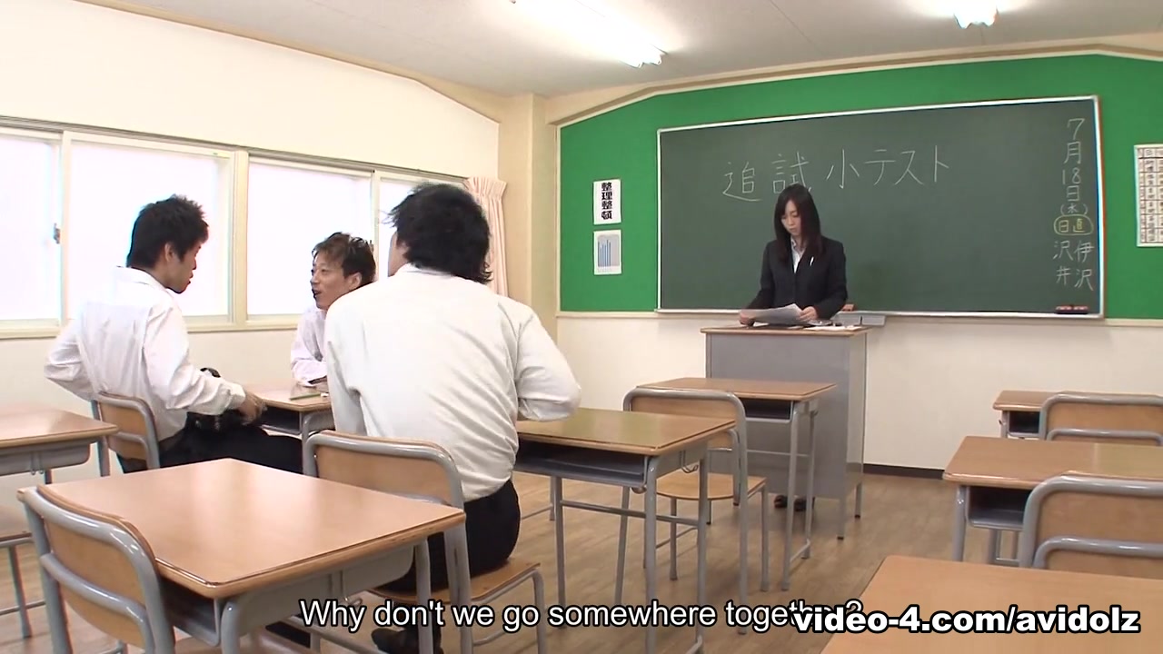 Nozomi Hazuki in Nozomi Hazuki is a smoking hot teacher every guy likes a lot - AviDolz