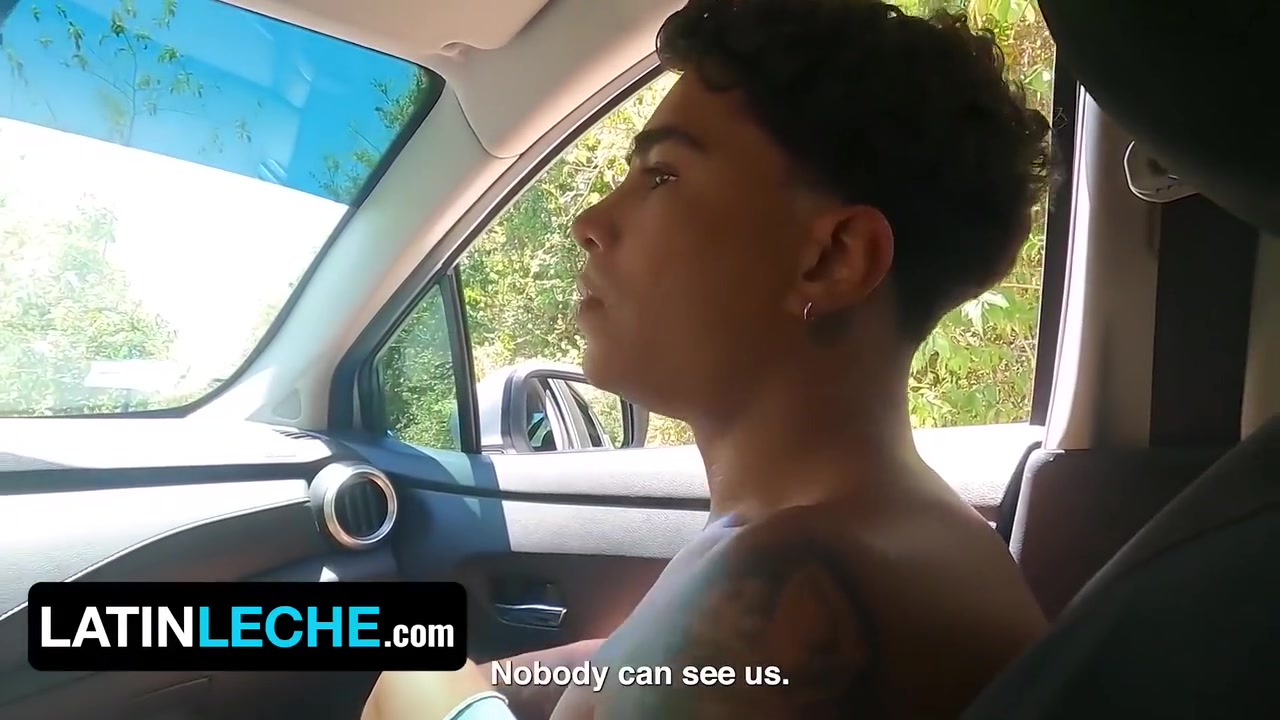 Cain Gomez In Hot Colombian Hitchhiker Sucks Strangers Cock In His Car
