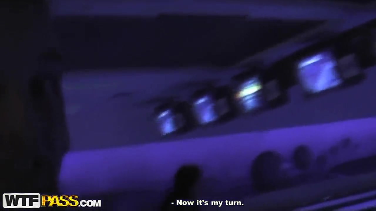 Man tries to seduce his GF to screw on camera