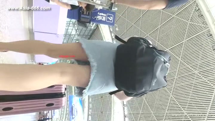 peeping chinese amateur upskirt.101