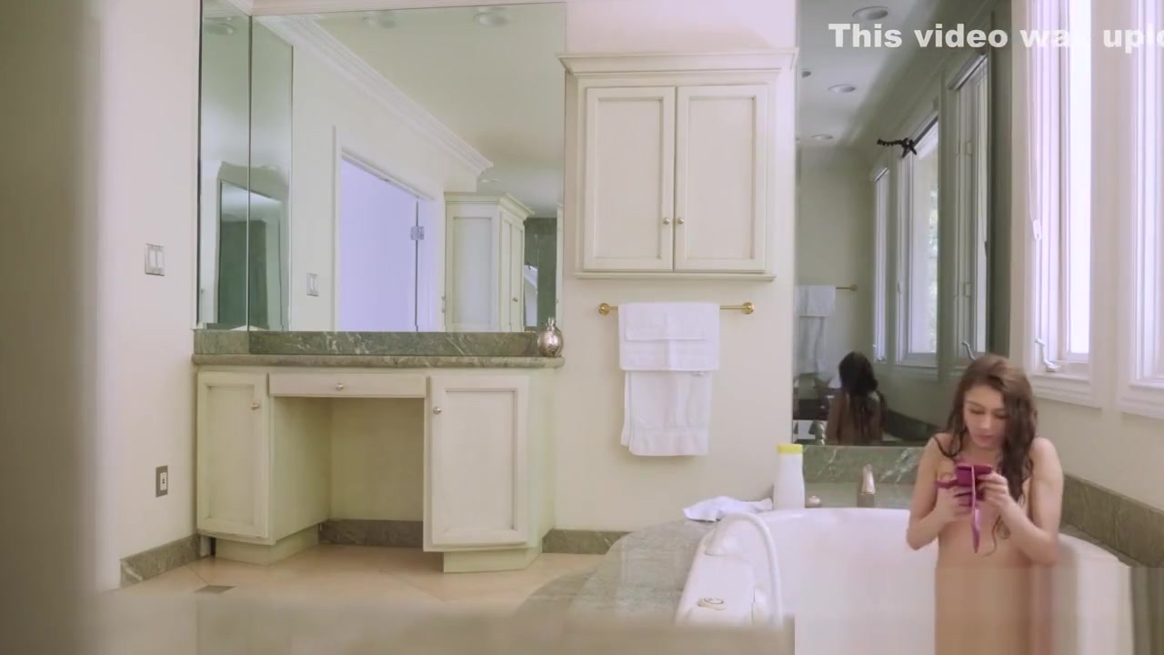 Stepsister gives Step brother a blowjob in bathroom