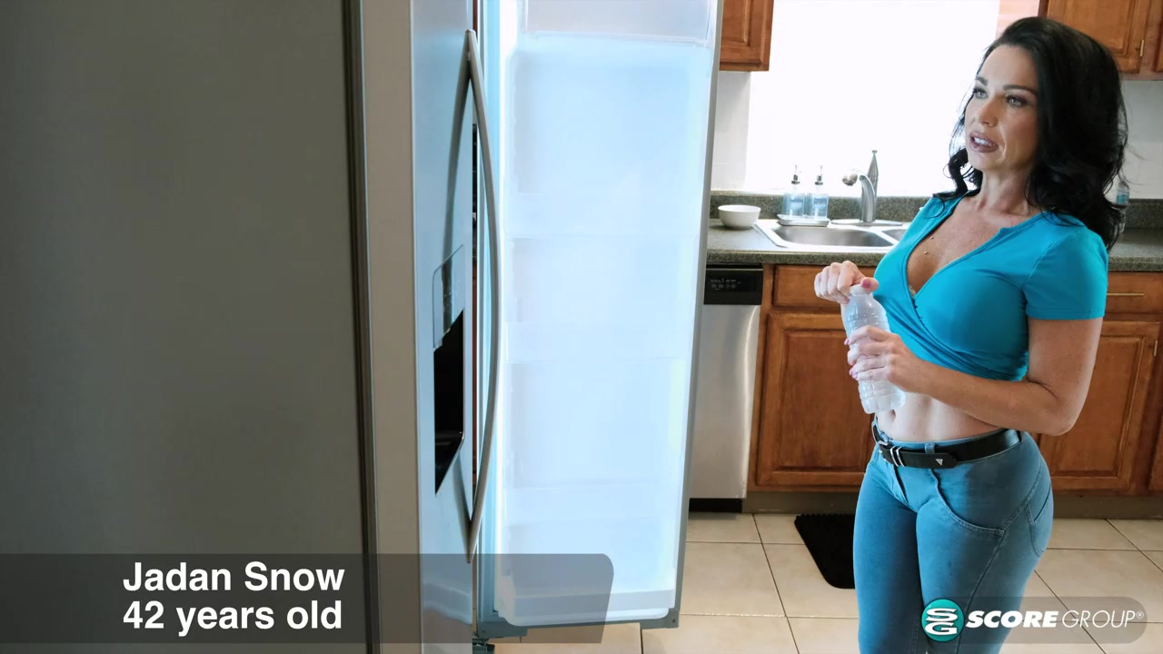 Jadan Snow cheats on her husband