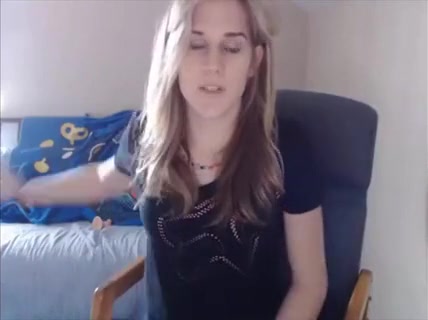 CD Emma Watson Lookalike Masturbates