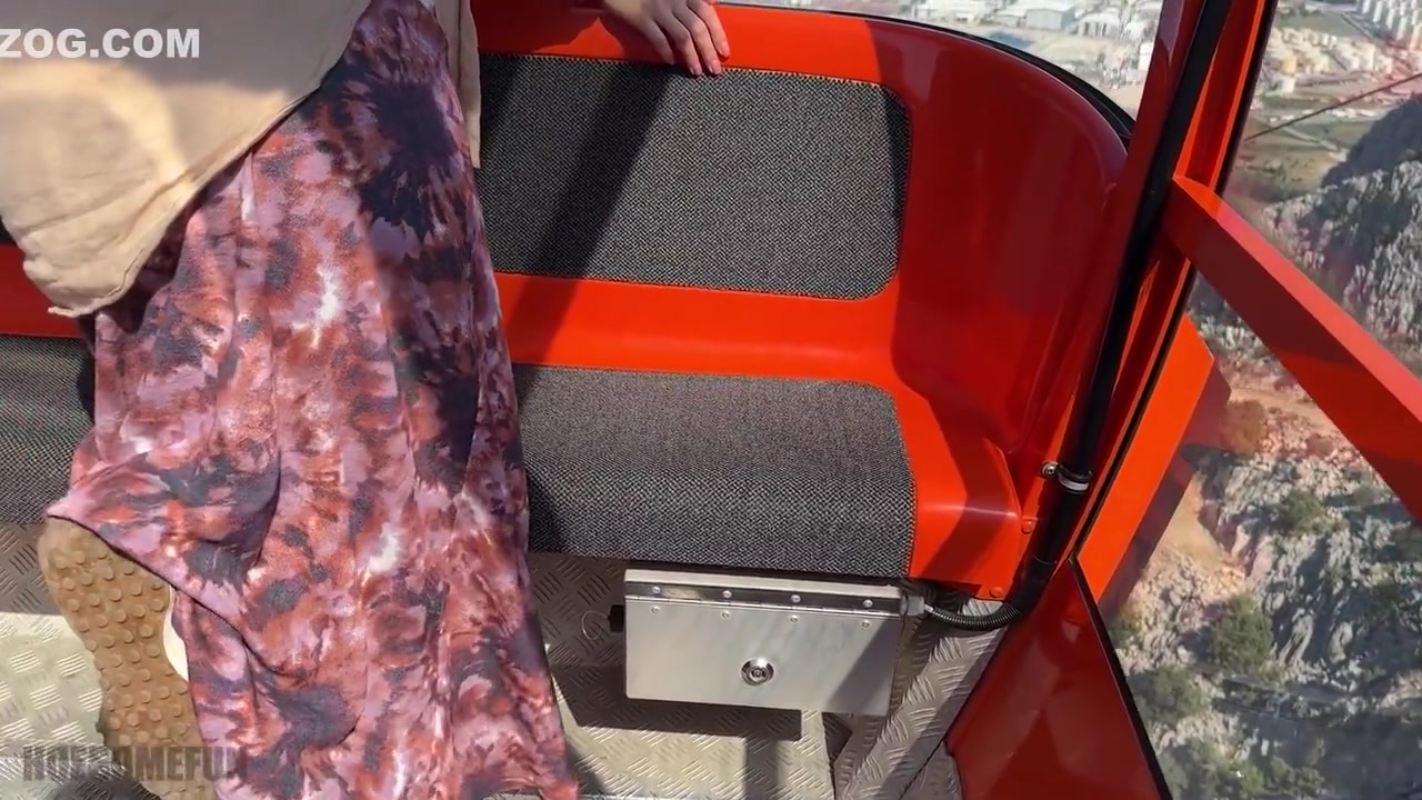 Public Pussy Flashing Ended With Sex In Car