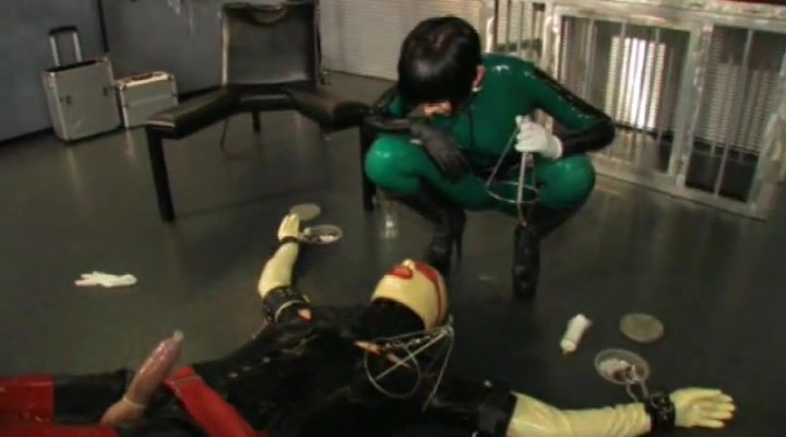 Madame Zoe - Lesson For Her Rubberslut
