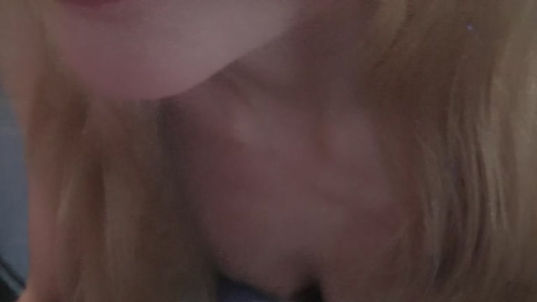 Next door cutie finger copulates in nature's garb cum-hole