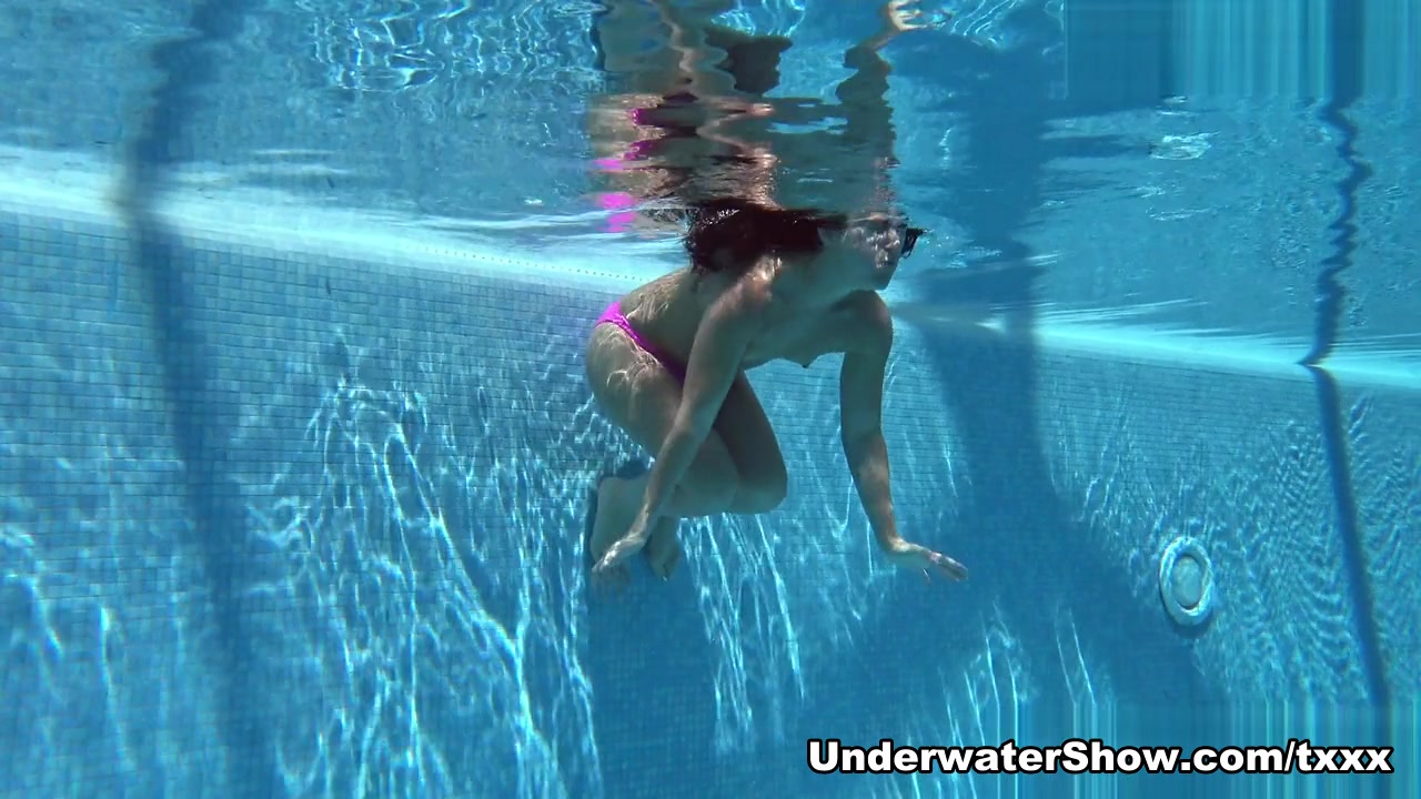 Jessica Video - UnderwaterShow
