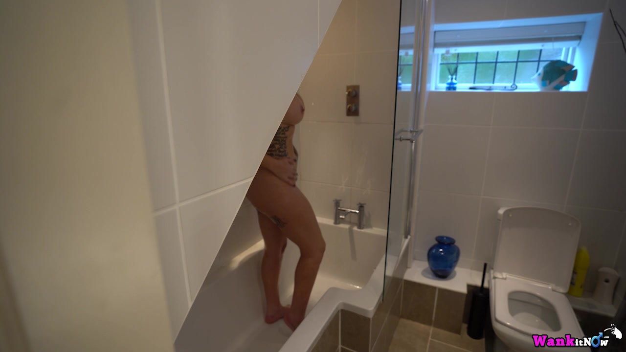 Louise Lee - Bit Perverted Pt:1 - Sexy Videos - WankitNow