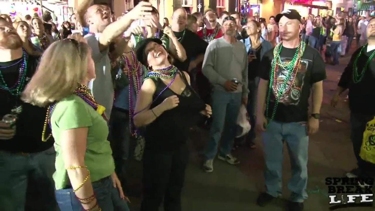Mardi Gras Chicks on Bourbon Street - SpringbreakLife