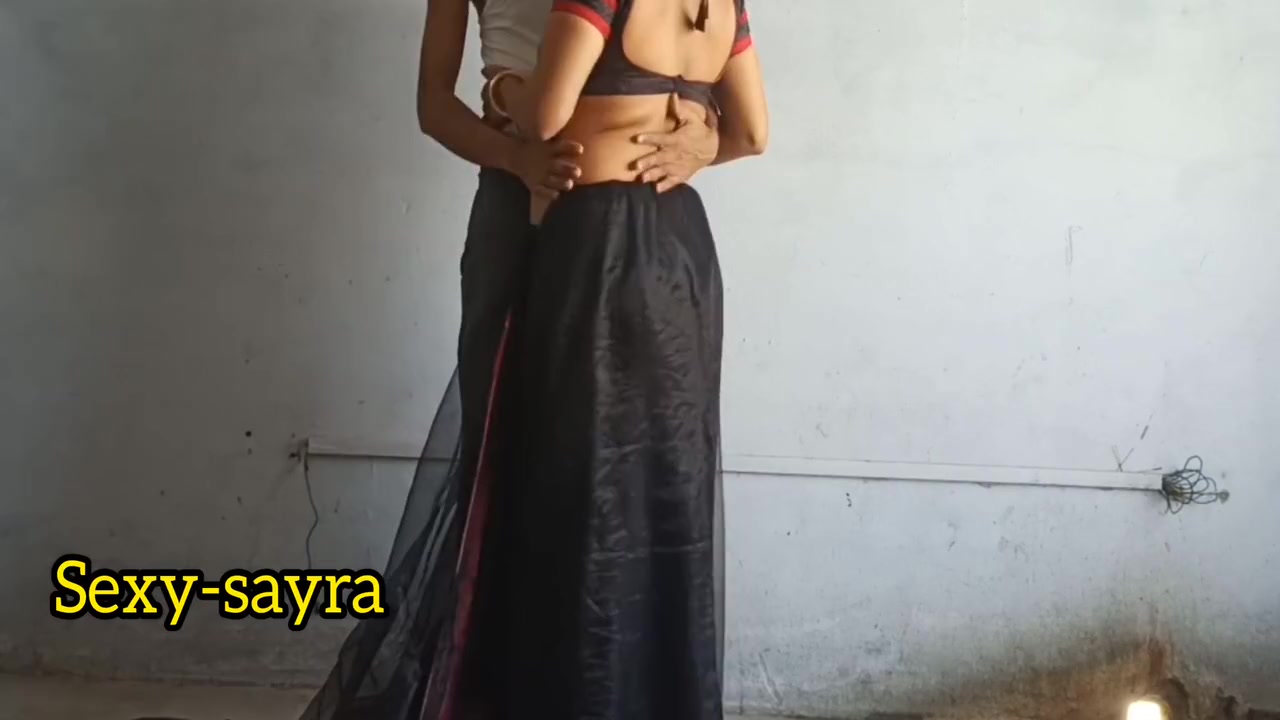 Sexy Wife In Padosi Ne Meri Saree Utha Choda