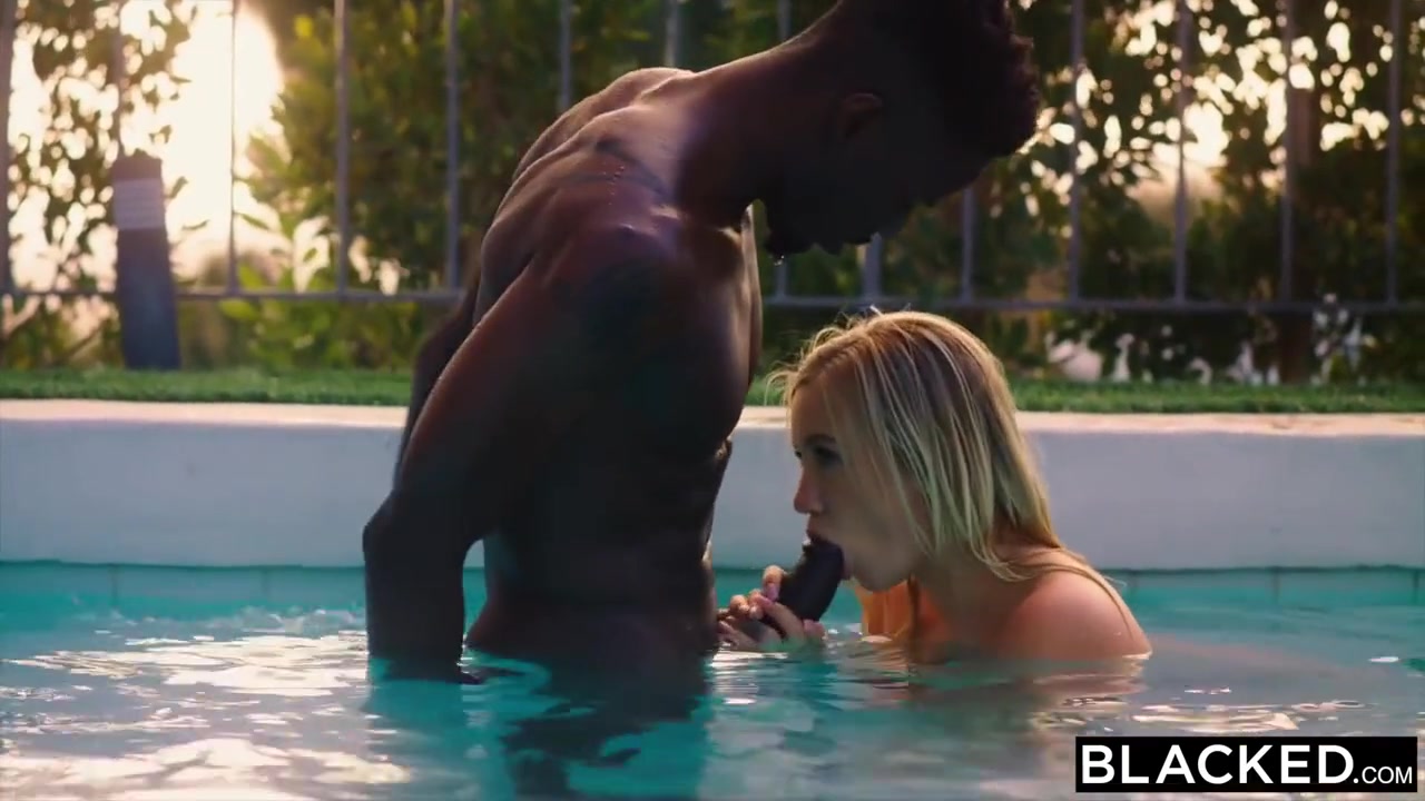 Curvy Blonde Steals Rommates Boyfriend! :o