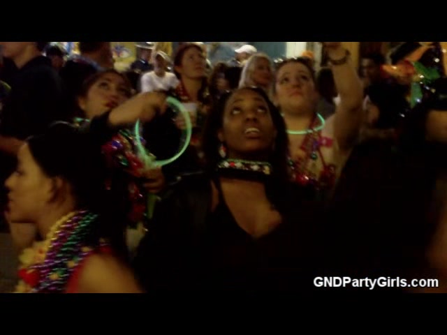 Black girl wants some beads - GNDPartyGirls