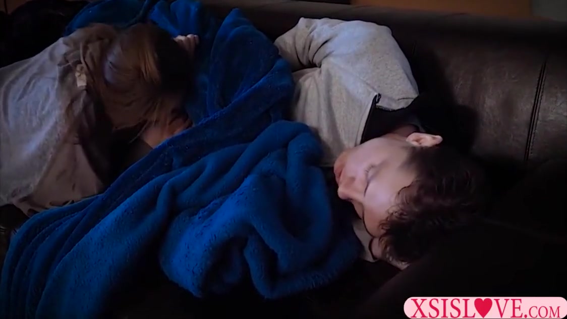 Body Heat And Body Meat With My Stepsister 6 Min