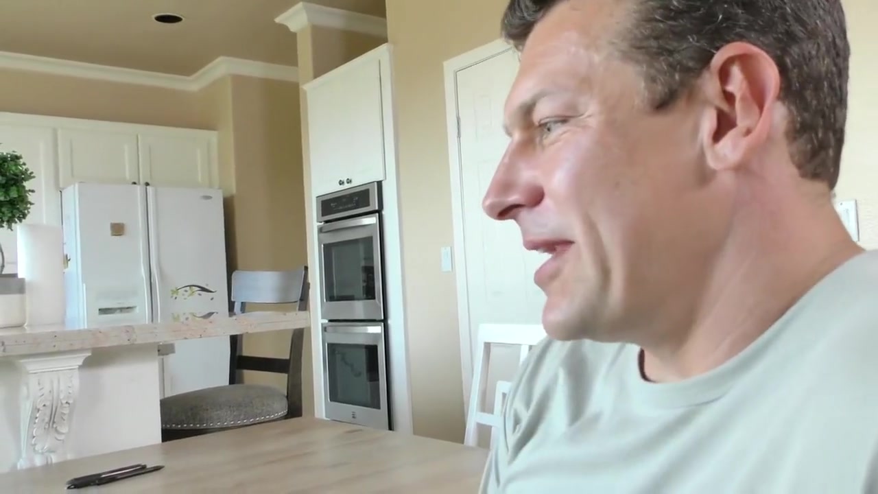 Leah Lee - Bubble Butt Babysitters 4