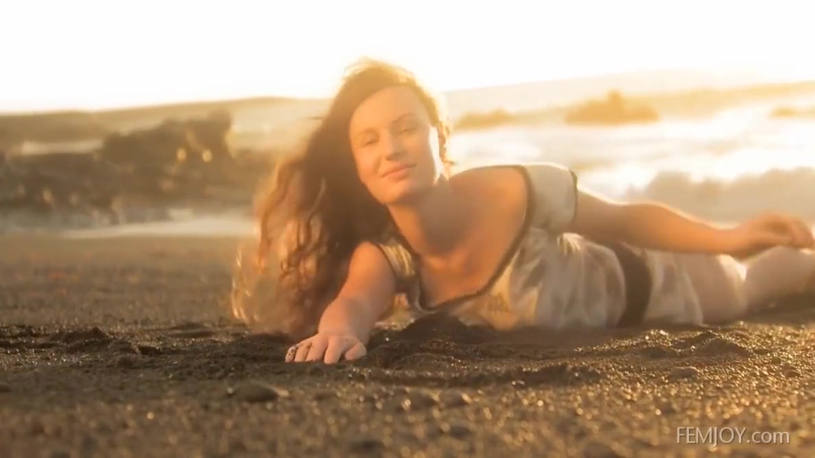 Susann The Mermaid Gets Naked On The Beach