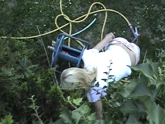 Teenage homemade porn with blond stretched for piston