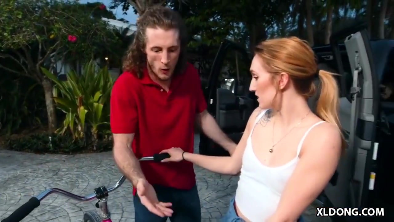 Riding Bicycle And Getting Fucked - Victoria Gracen