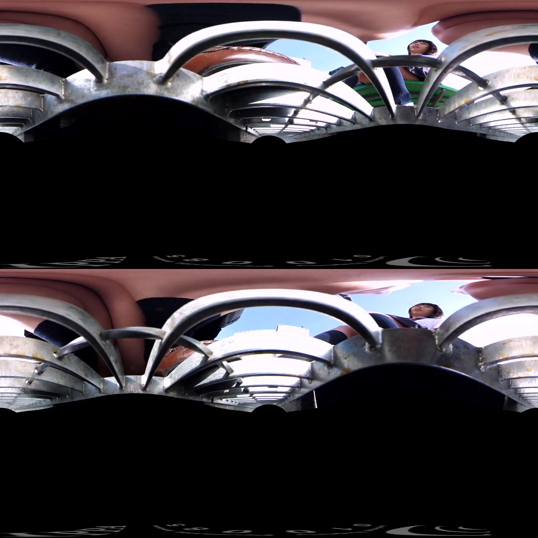 Upskirt Through Gutter VR 2 2 - TMAVR