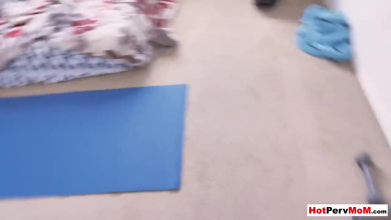 My Amazing Milf Stepmother Healing Me With Her Pussy
