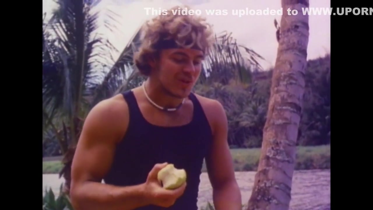 He Fucks Me While Eating An Apple