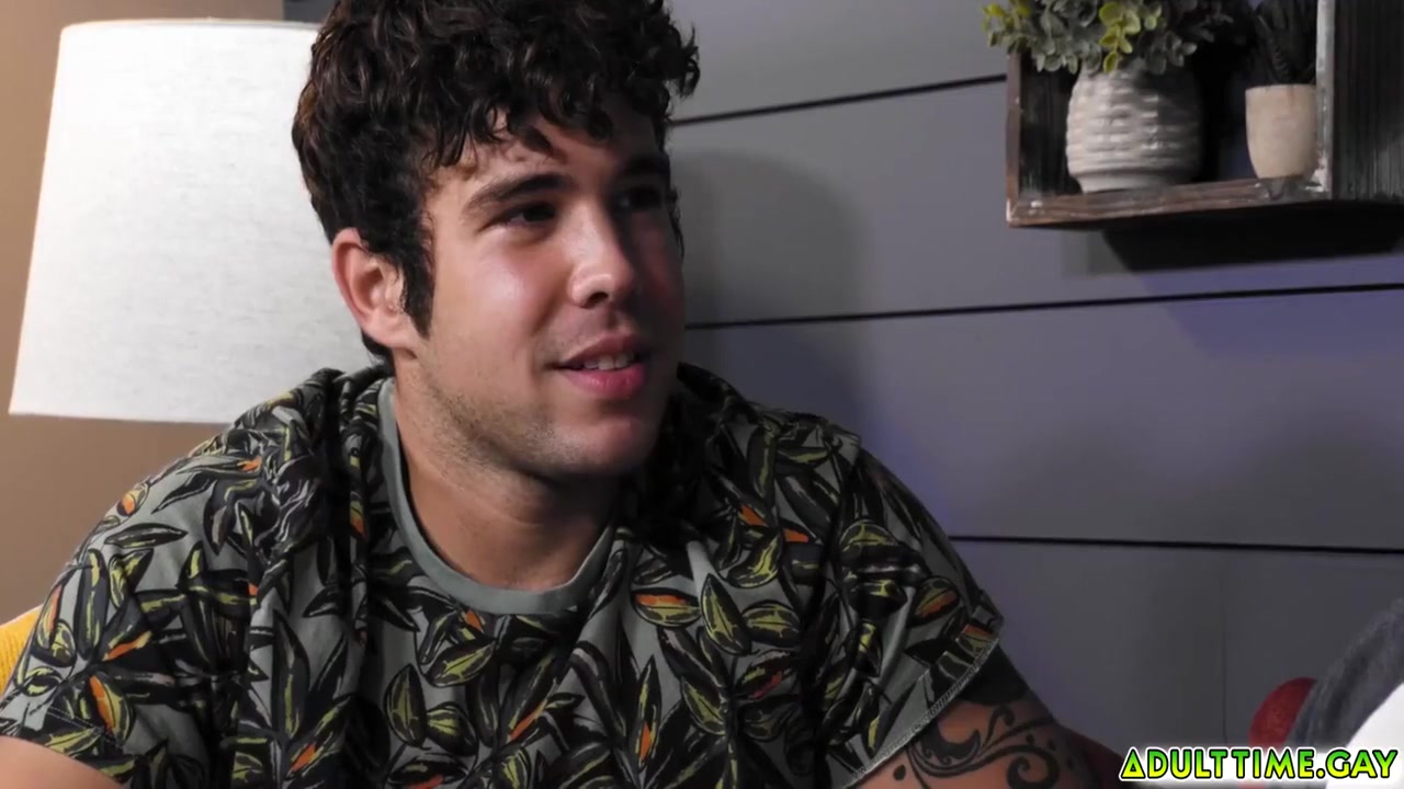 Besties And And Their Friend Having An Intense Anal Threesome Gay Sex 6 Min - Dalton Riley, Joseph Castlian And Casey Everett