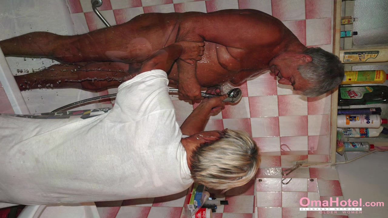 OmaHoteL Granny Sex Practices Compilation Video