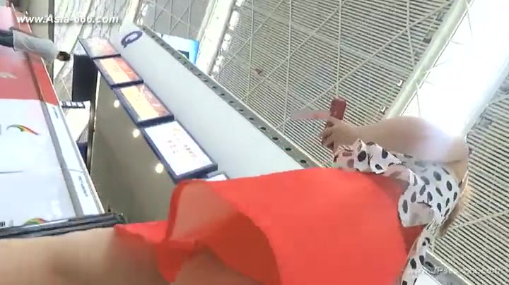 peeping chinese amateur upskirt.36