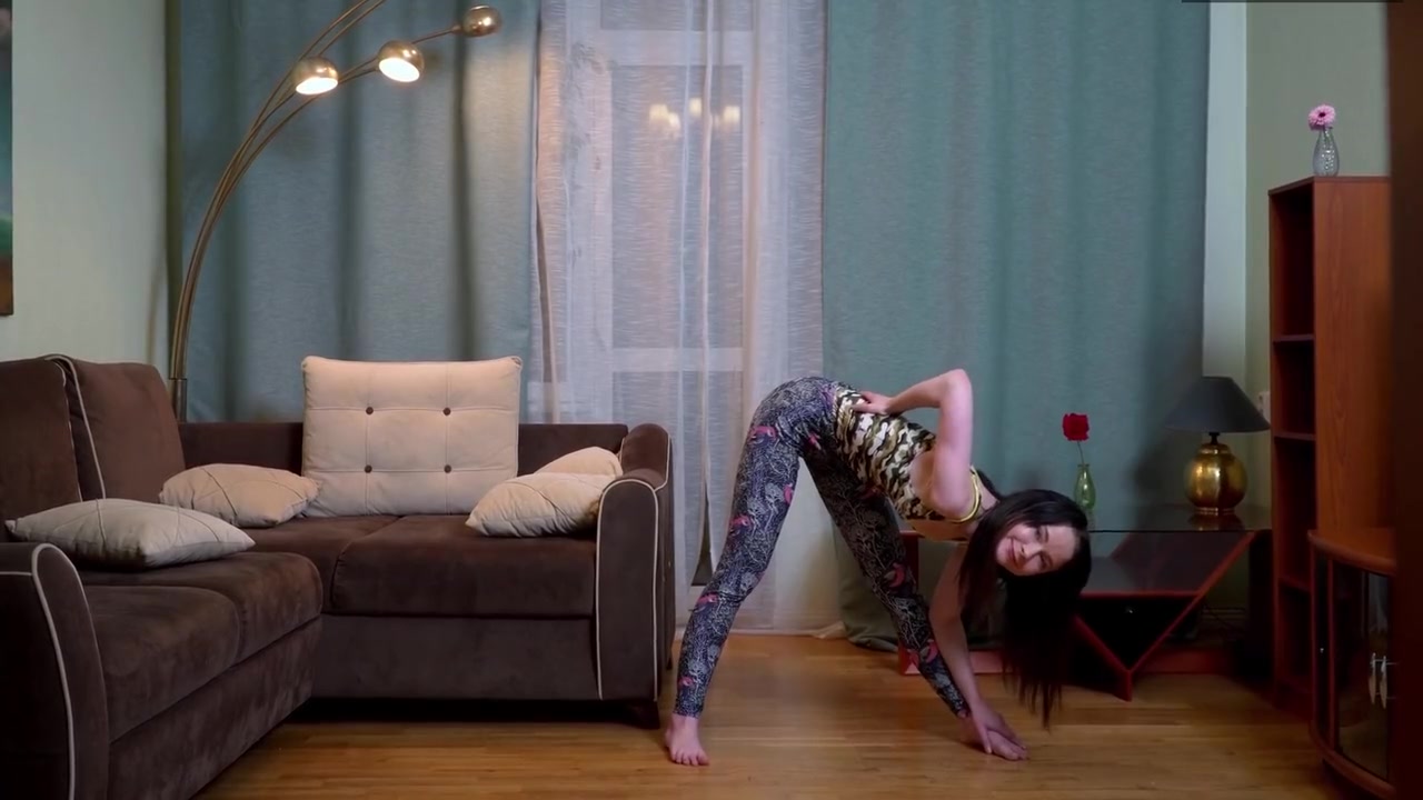 Mind Blowing Gymnastics With Torpe Baba
