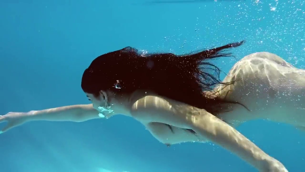 Yenifer Chacon - Very Hot Babe Pleasing To Watch
