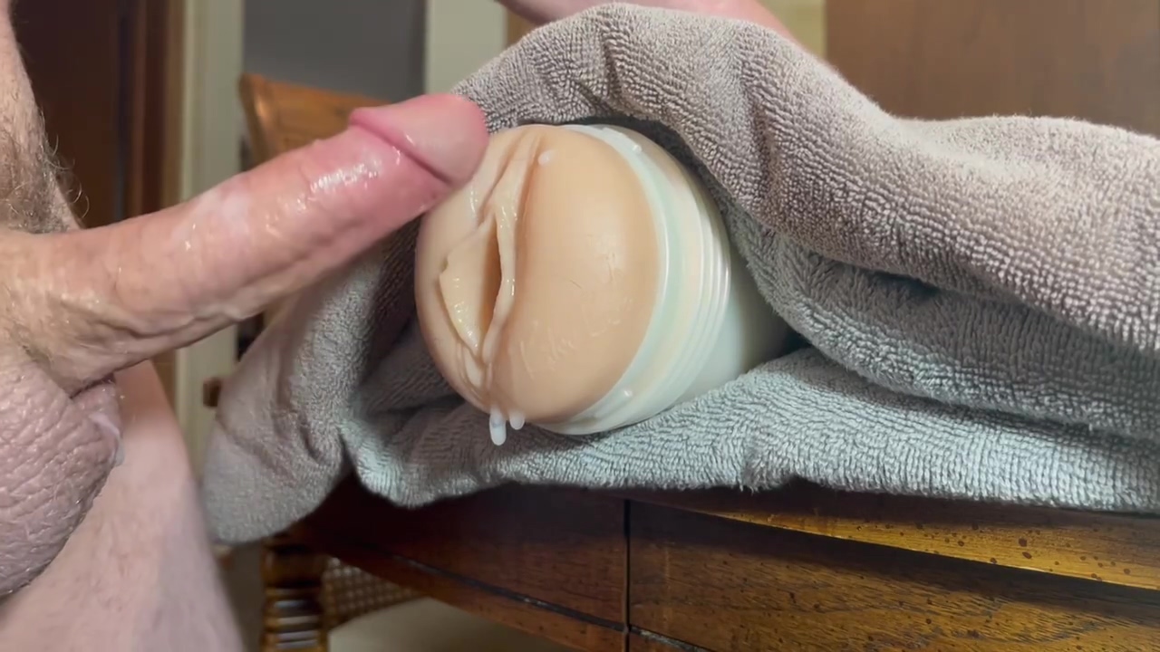Riley Reid In Fleshlight Sloppy Seconds