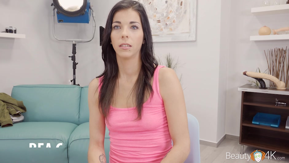 Unprotected but stuffed with sperm - Beauty4K
