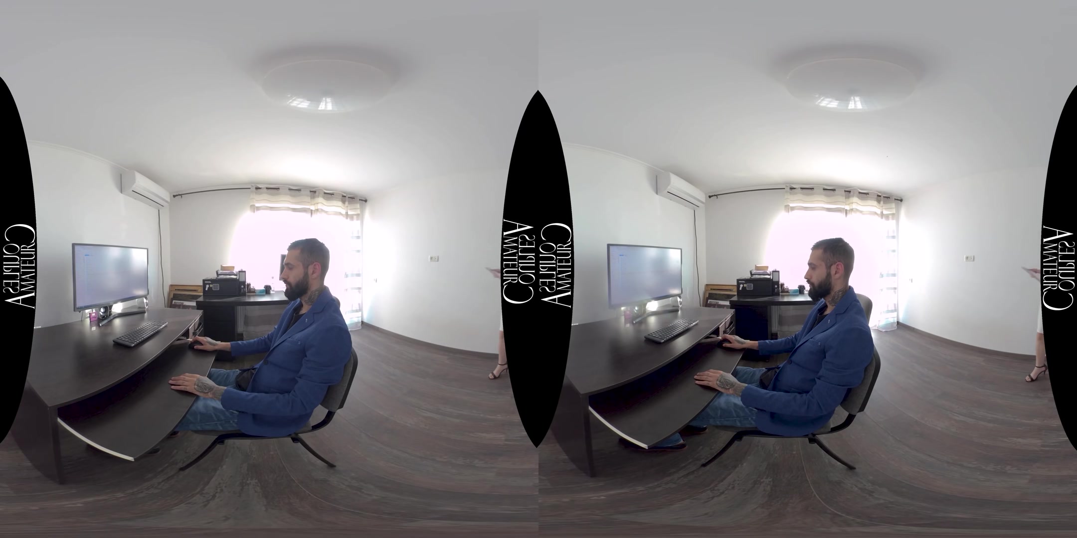 Sex Day At The Office - AmateurCouplesVR