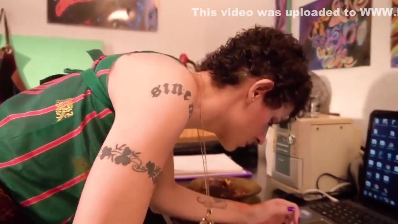 Horny Tattoo Artist Fucks Her Clients