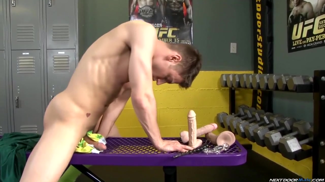 Sweat-drenched Rope Swings And Dildo Twirls With Calvin Koons