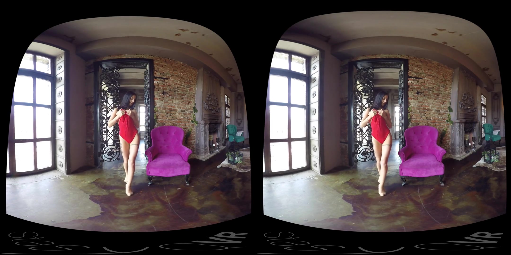 Fit, Hot Blonde Gets Naughty in Her New Loft - StasyQVR