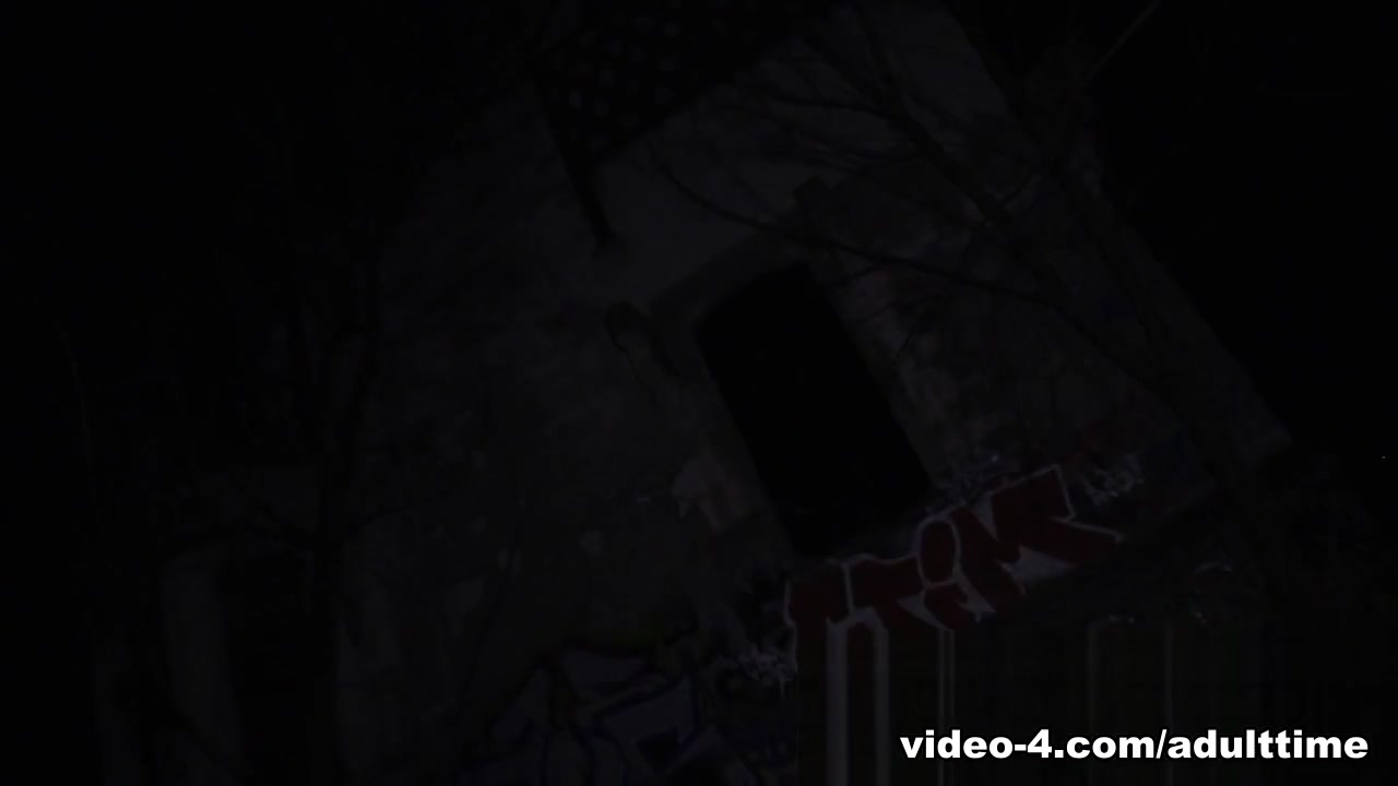 Zeyna & Kookie Ryan in When Night Falls, Emo Chick Zeyna Gets Banged