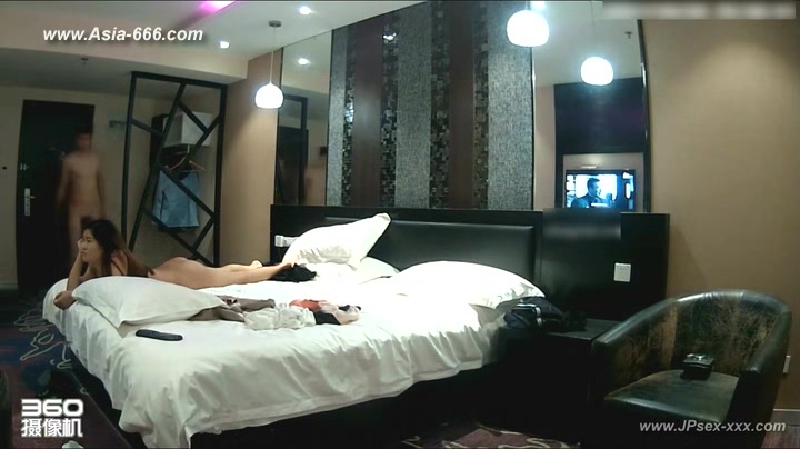 Hackers use the camera to remote monitoring of a lover's home life.167