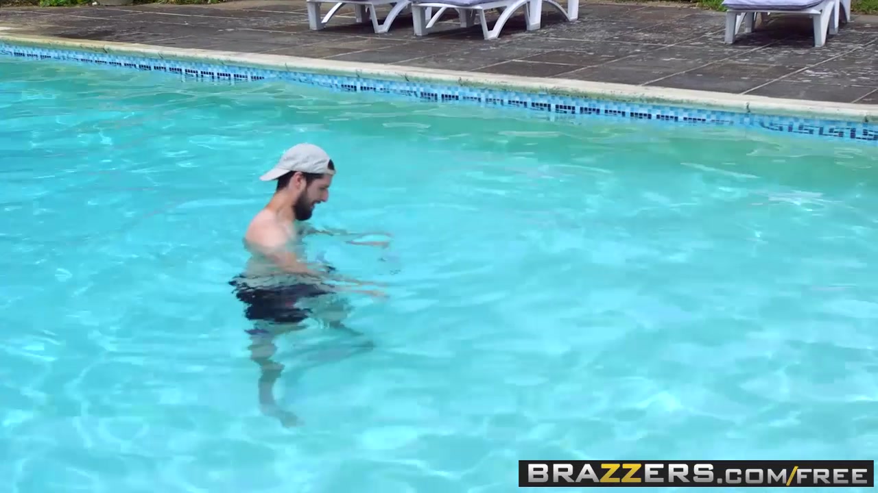 Brazzers - Brazzers Exxtra - Chantelle Fox and Danny D - The Wet Look