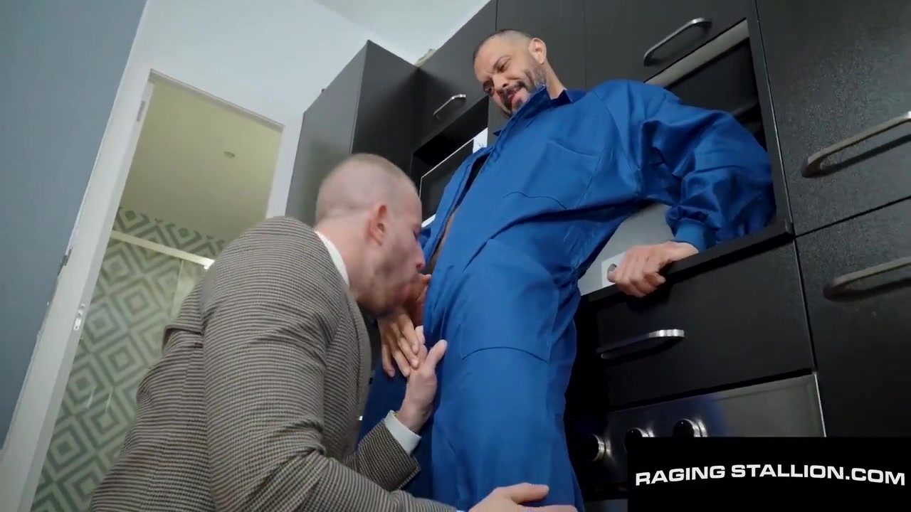 Jacob Lord In Plumbers Pipe Fixes Ridicks Morning Blues With A Raw Kitchen Fuck