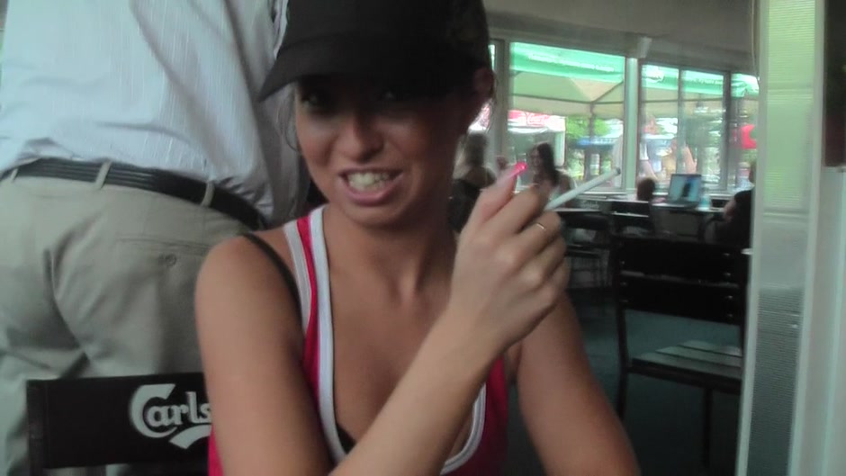Kiki in beautiful bimbo enjoys getting fucked in the park