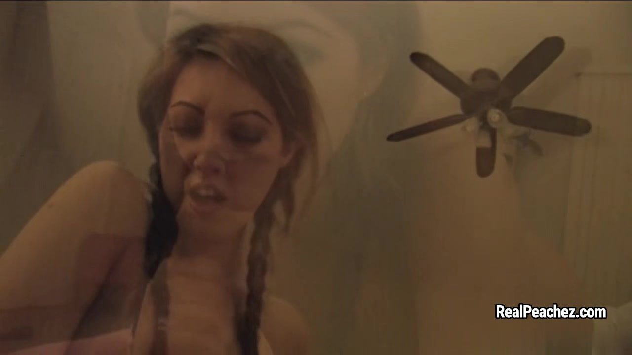 Sarah Peachez - Midnightblowjob