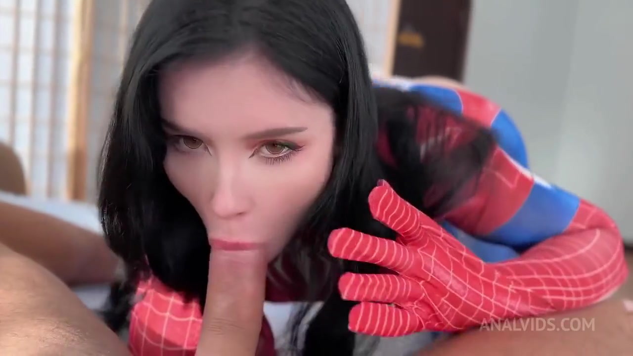 Passionate Spider Woman Vs Anal Fuck Lover - Big T And Sweetie Fox
