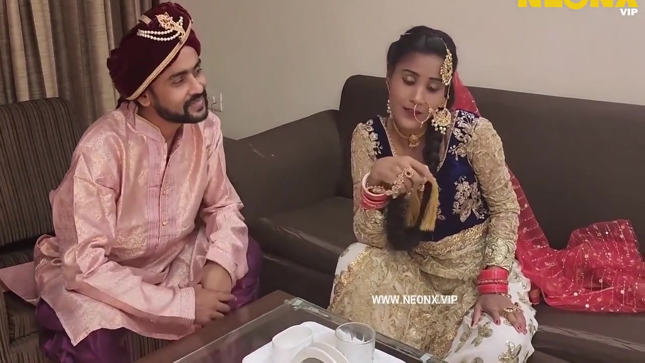 Young Girl Gets Fucked On Marriage Night