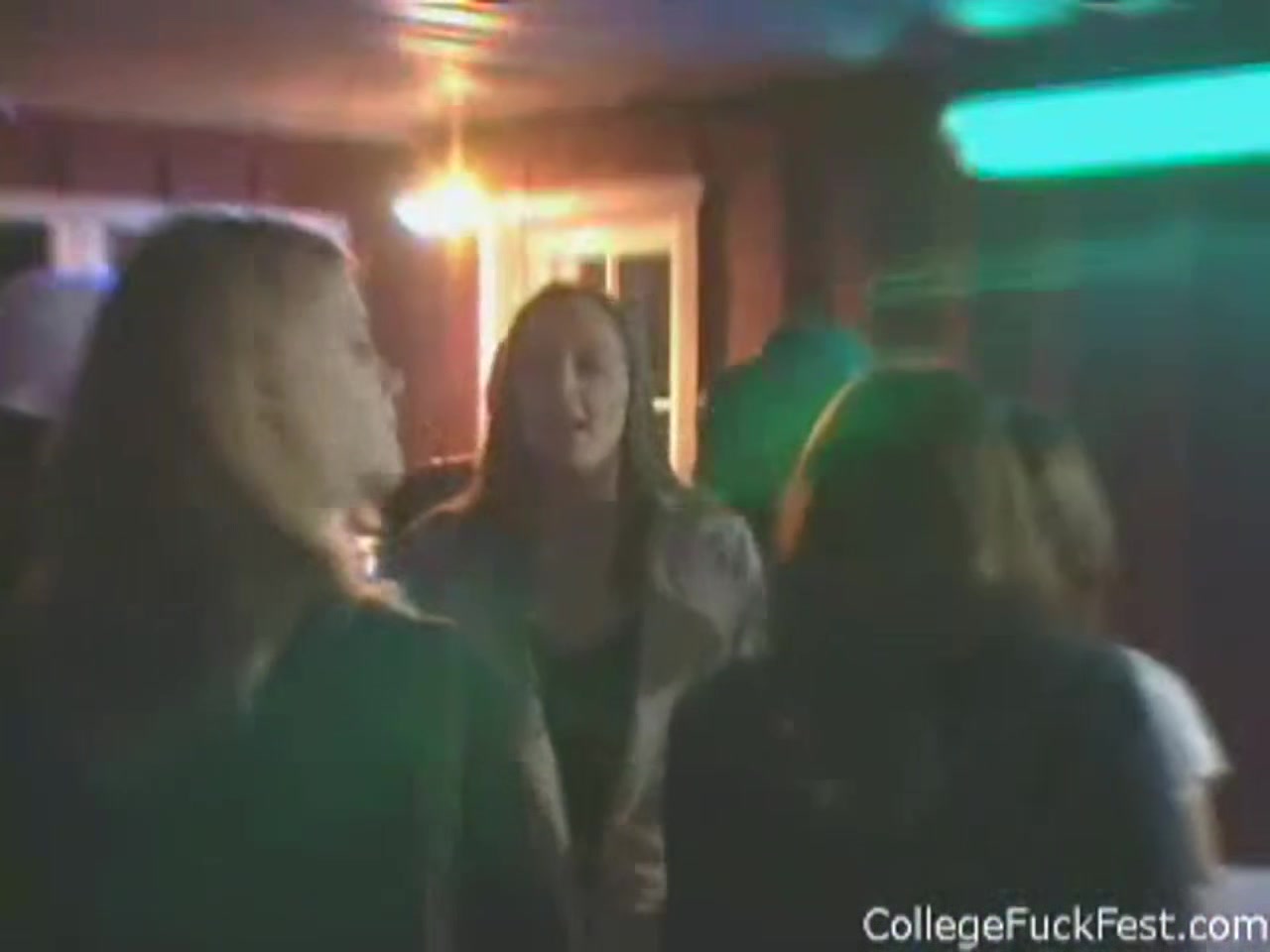 Party coed teens 18+ going lesbo