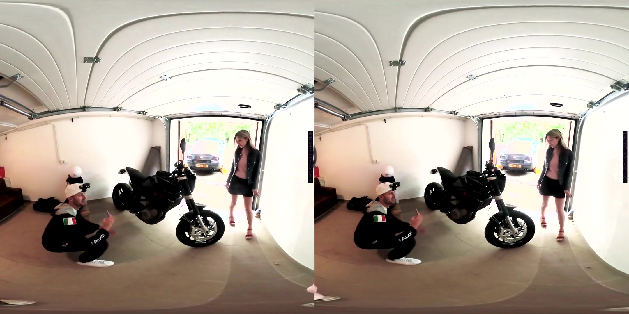 Gina Gerson in The Garage - version - perVRt