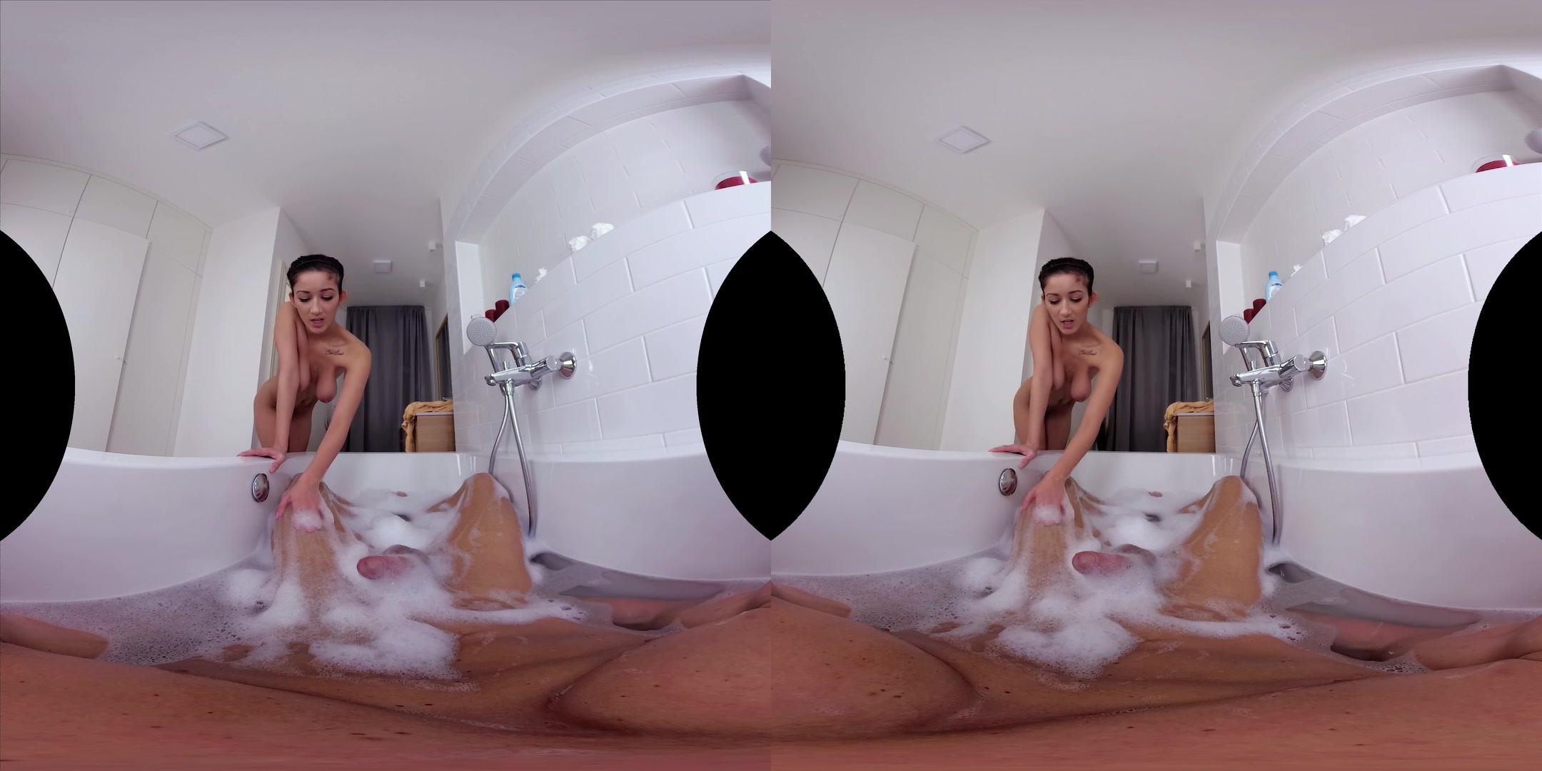 CzechVR 182 Flexi Babe in Bubbly Fun!