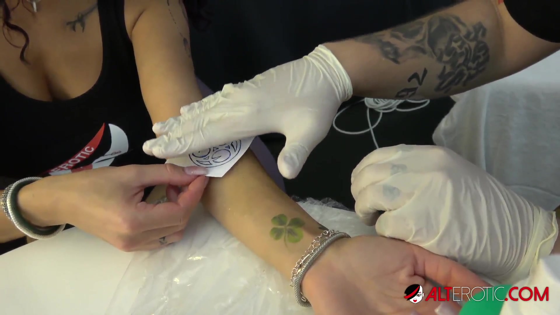Mara Martinez Gets Tattooed and Fucked by Her Boyfriend - AltErotic