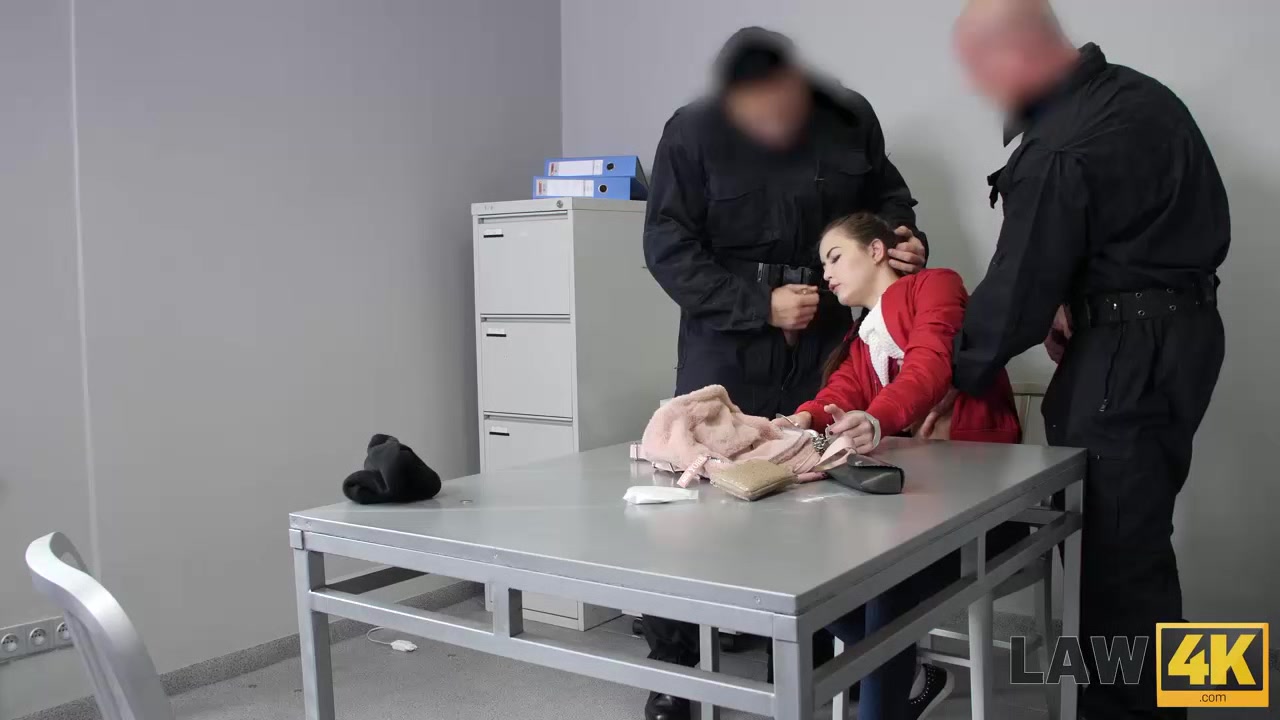 LAW4k. Skinny miss Cindy Shine sells so why she should get punished